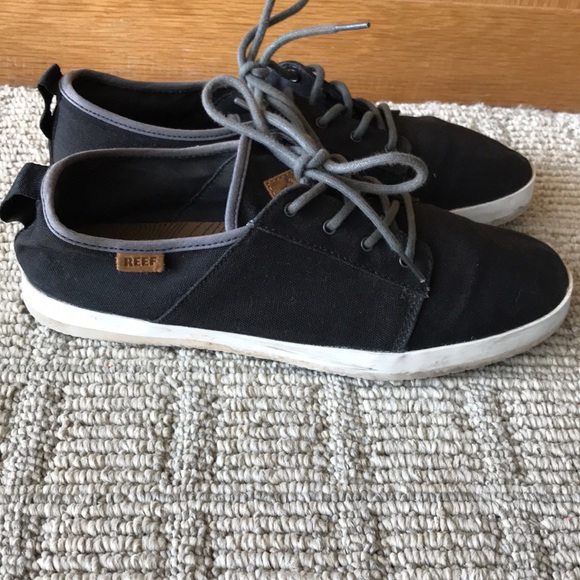 black reef shoes